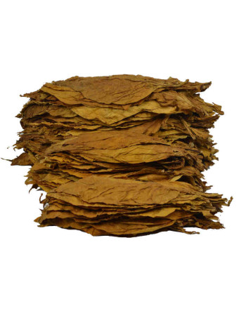 3 tas de feuilles naturelles de tabac oriental samsoun